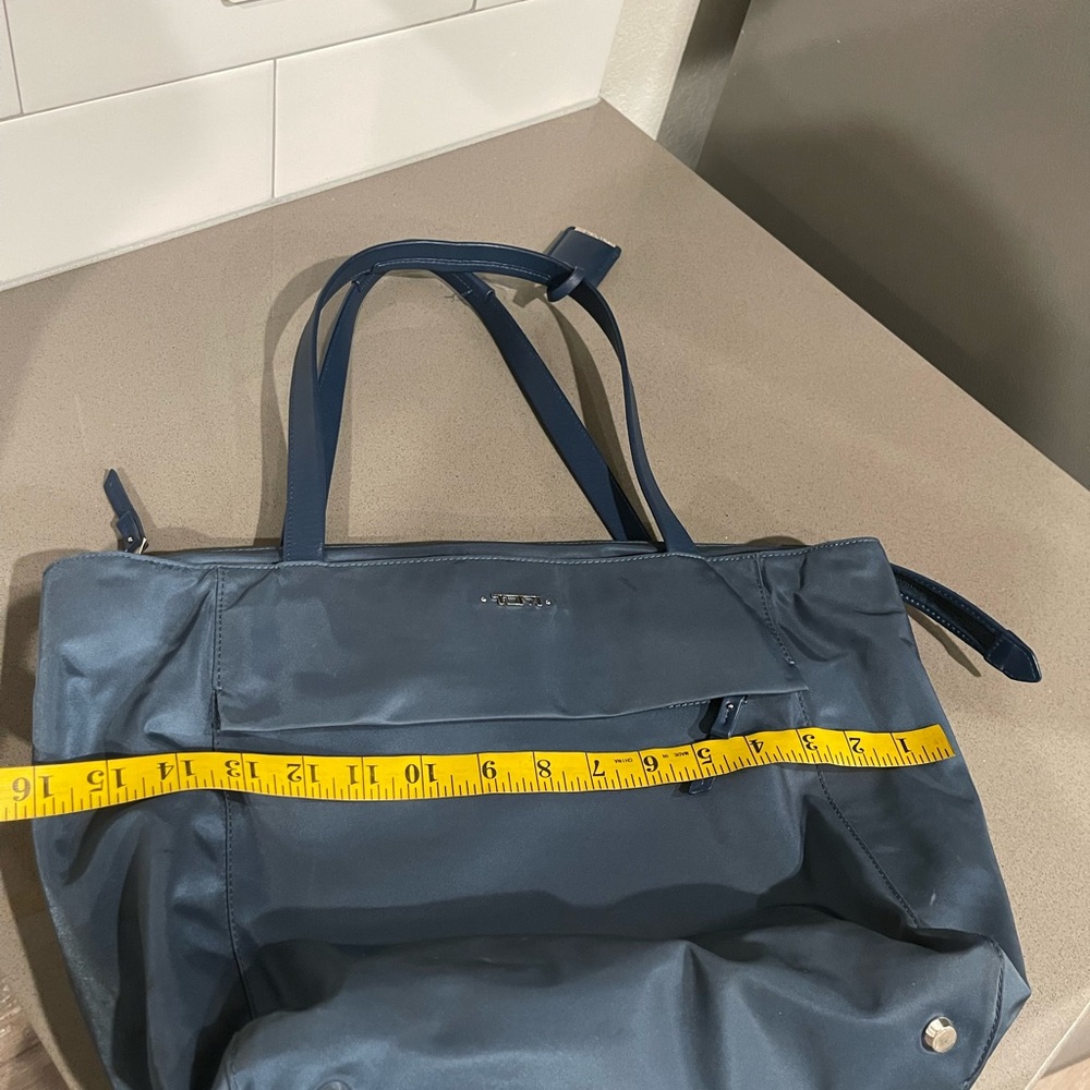 Tumi voyageur nylon tote bag - Picture 6 of 12